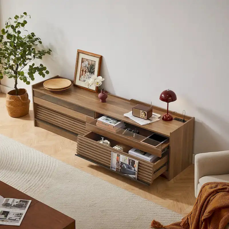 Meuble TV moderne avec tiroirs, chargeurs intégrés et éclairage LED d'ambiance