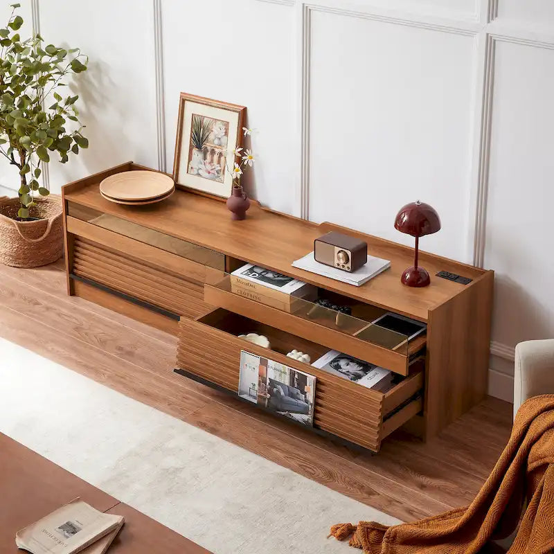 Meuble TV moderne avec tiroirs, chargeurs intégrés et éclairage LED d'ambiance