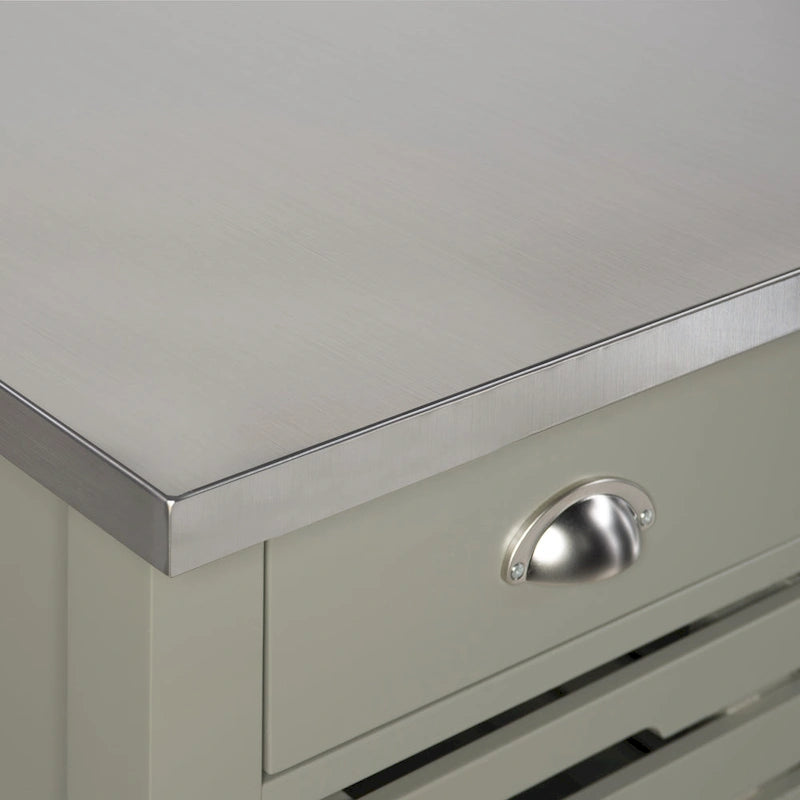Le chariot de cuisine en bois gris White Squirrel de The Gray Barn