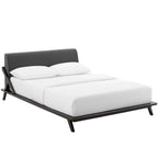 Lit plateforme Queen tapissé en tissu