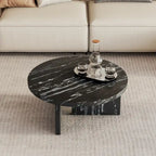 Une table basse ronde en MDF blanc avec motif, adaptée aux petits espaces et aux salons.